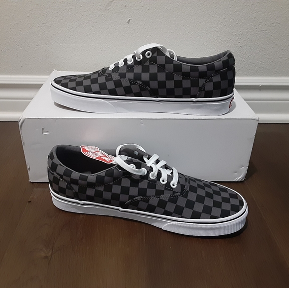 Vans - Picture 3 of 4